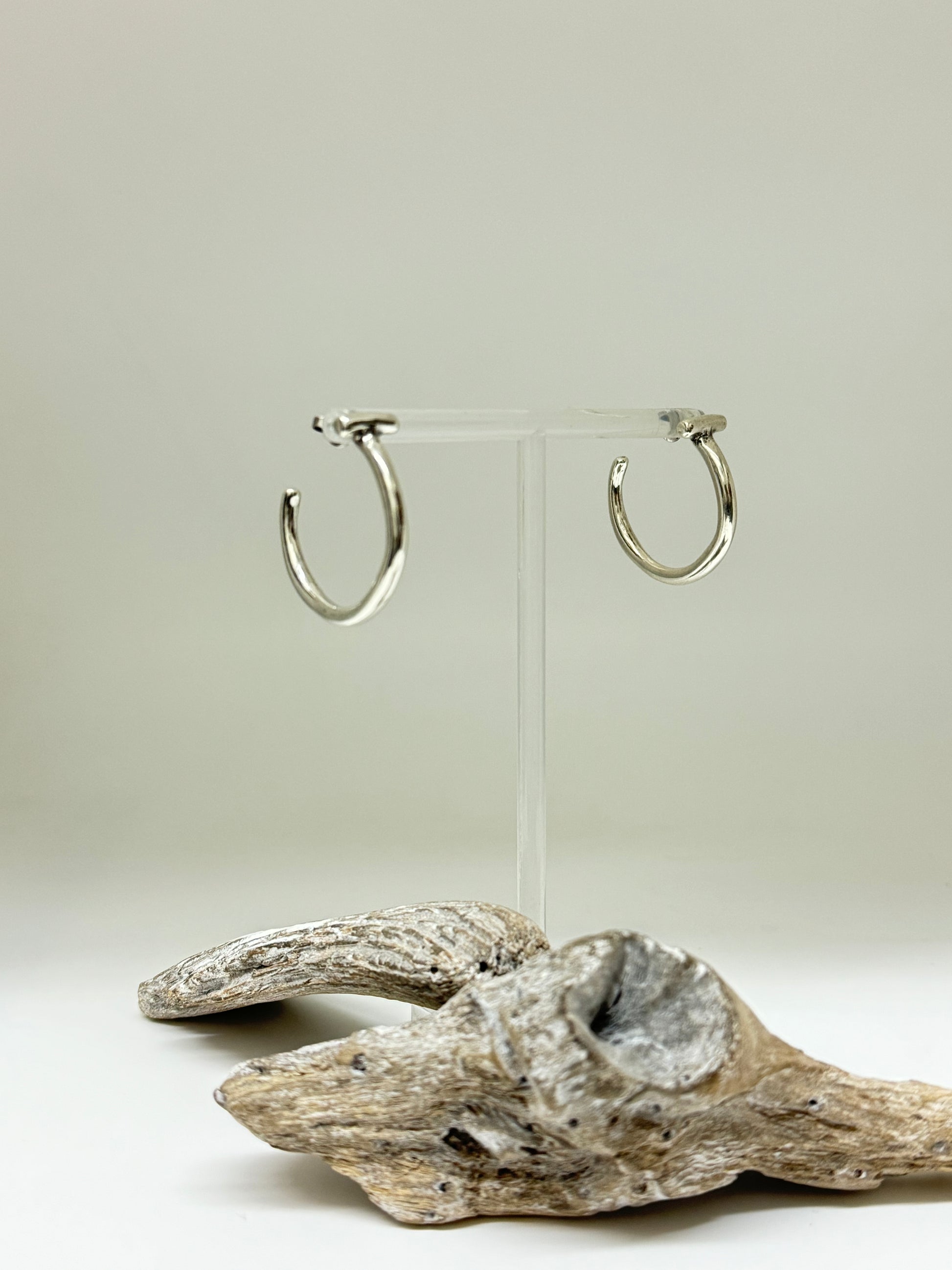 Boucles d'oreille Electrifying Fait main par des Artisans d'Espagne Uno de 50 Electrifying pen0687mtl