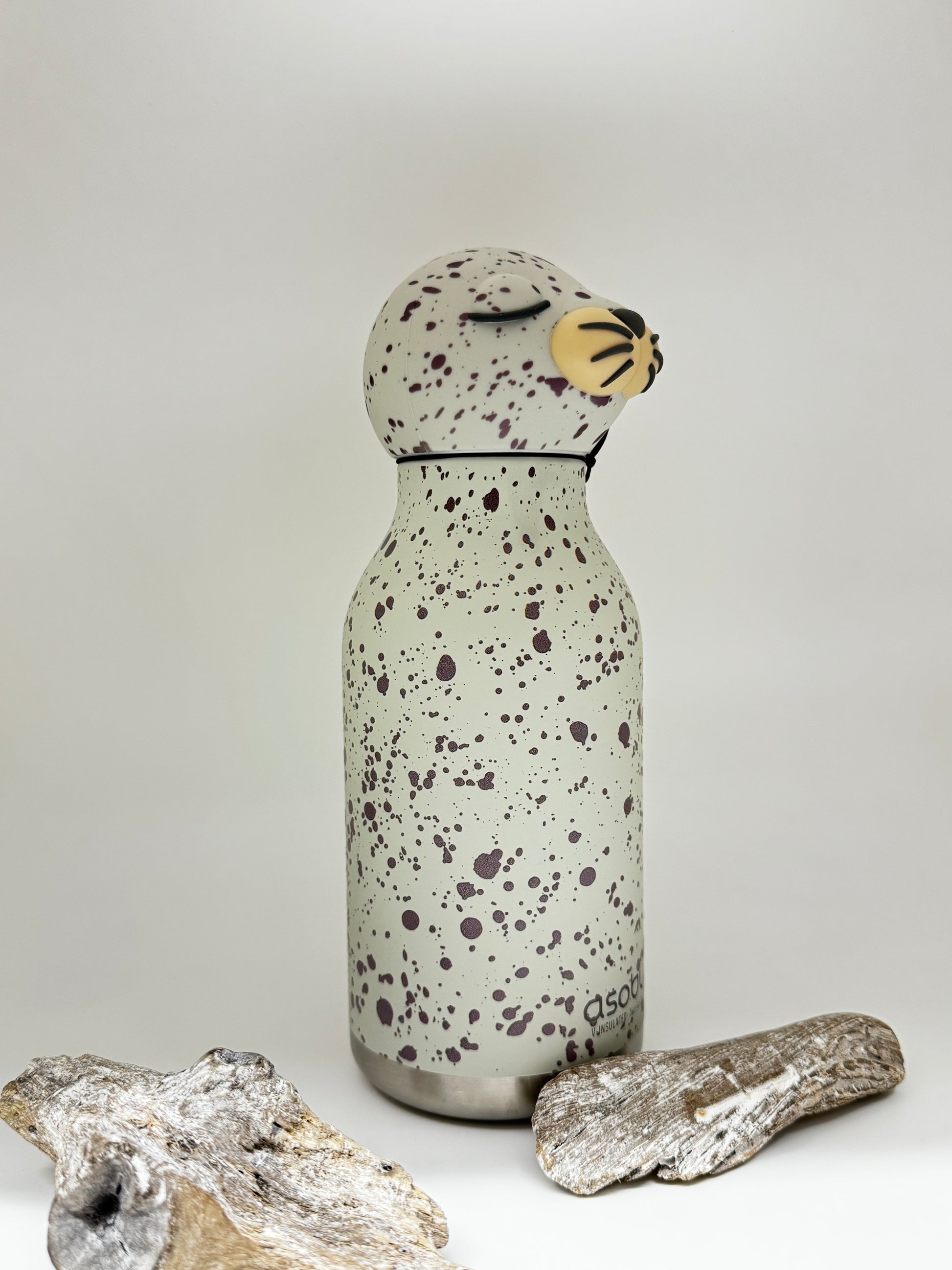 Seal bottle Asobu dessinée à Montréal Bouteille Phoque SBV44-SEAL