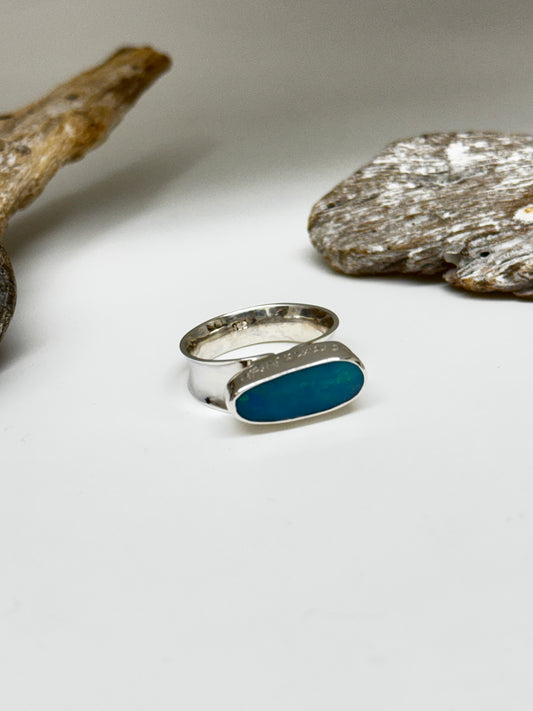 Bague Argent 925 et Opal de feu Dessiné par Carole Morand de Montréal Opal de feu