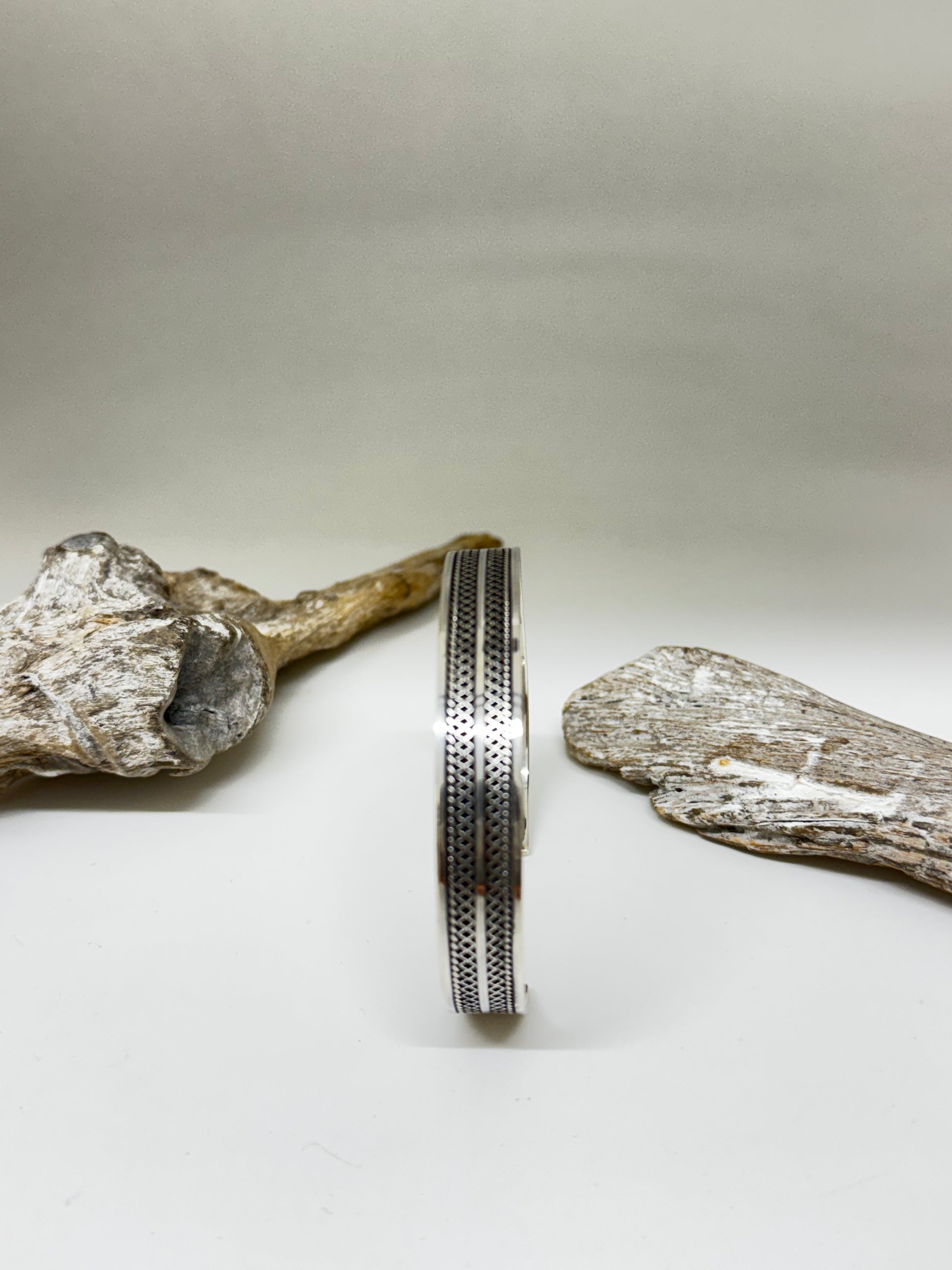 Bracelet Cuff Artisanal homme en Argent 925 Fait par des Artisans de l’Indonésie Bracelet cuf