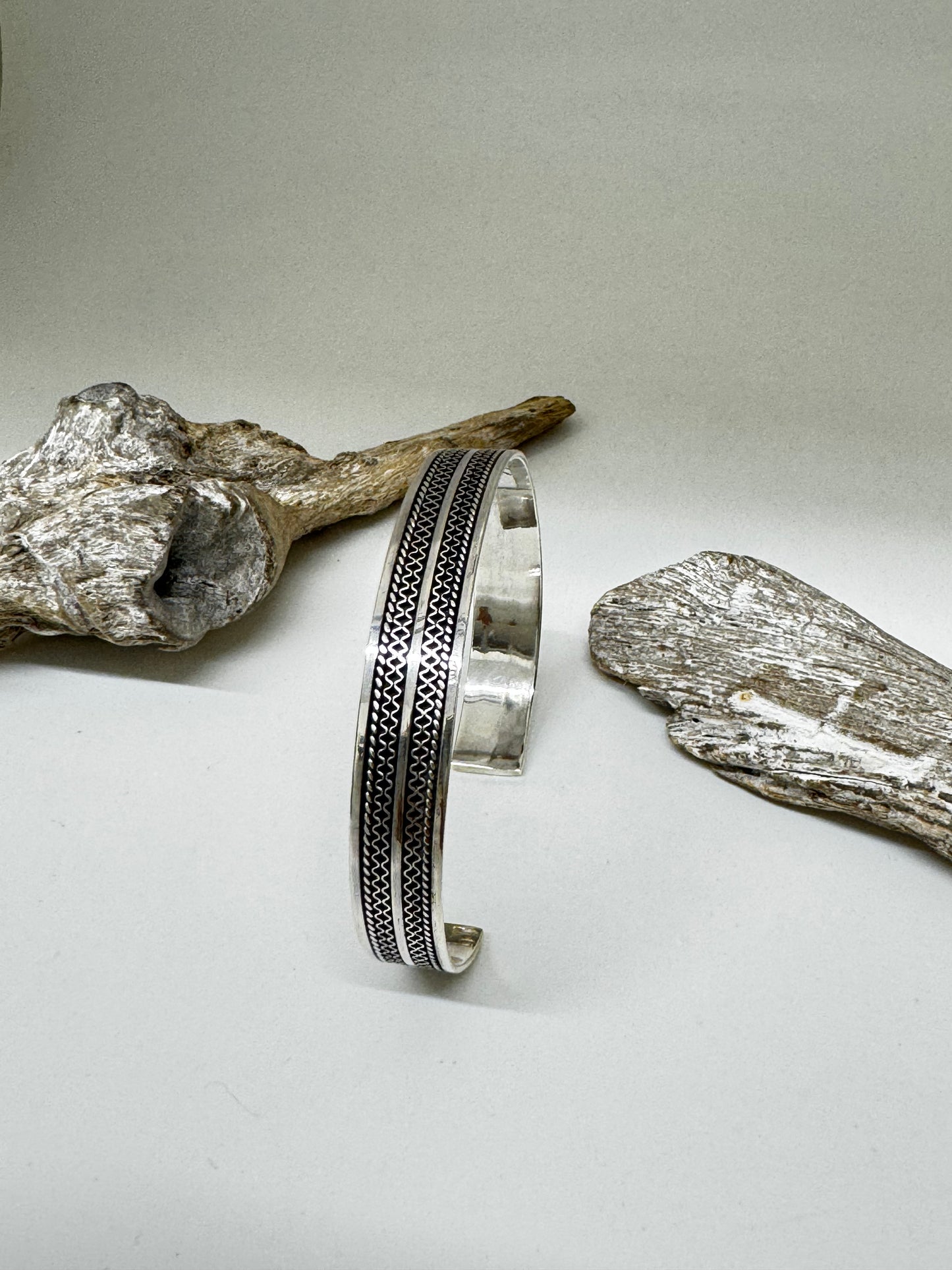 Bracelet Cuff Artisanal homme en Argent 925 Fait par des Artisans de l’Indonésie Bracelet cuf