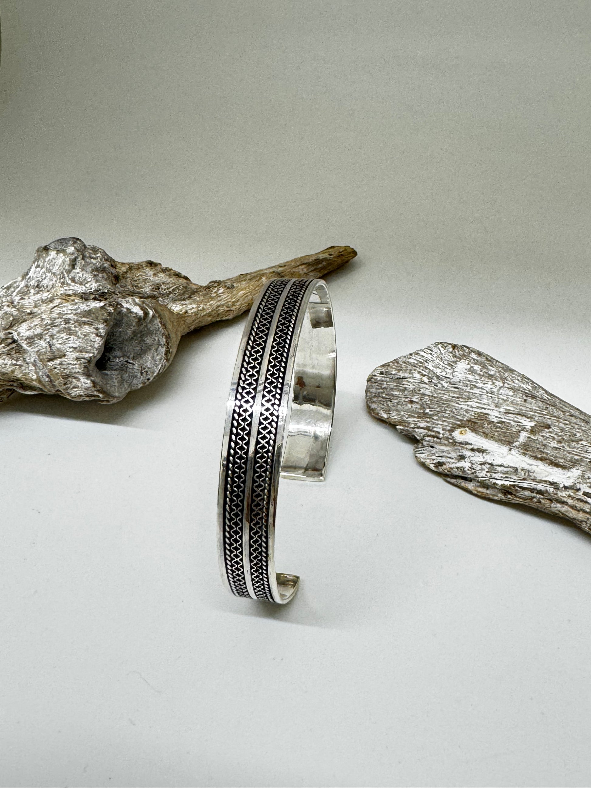 Bracelet Cuff Artisanal homme en Argent 925 Fait par des Artisans de l’Indonésie Bracelet cuf