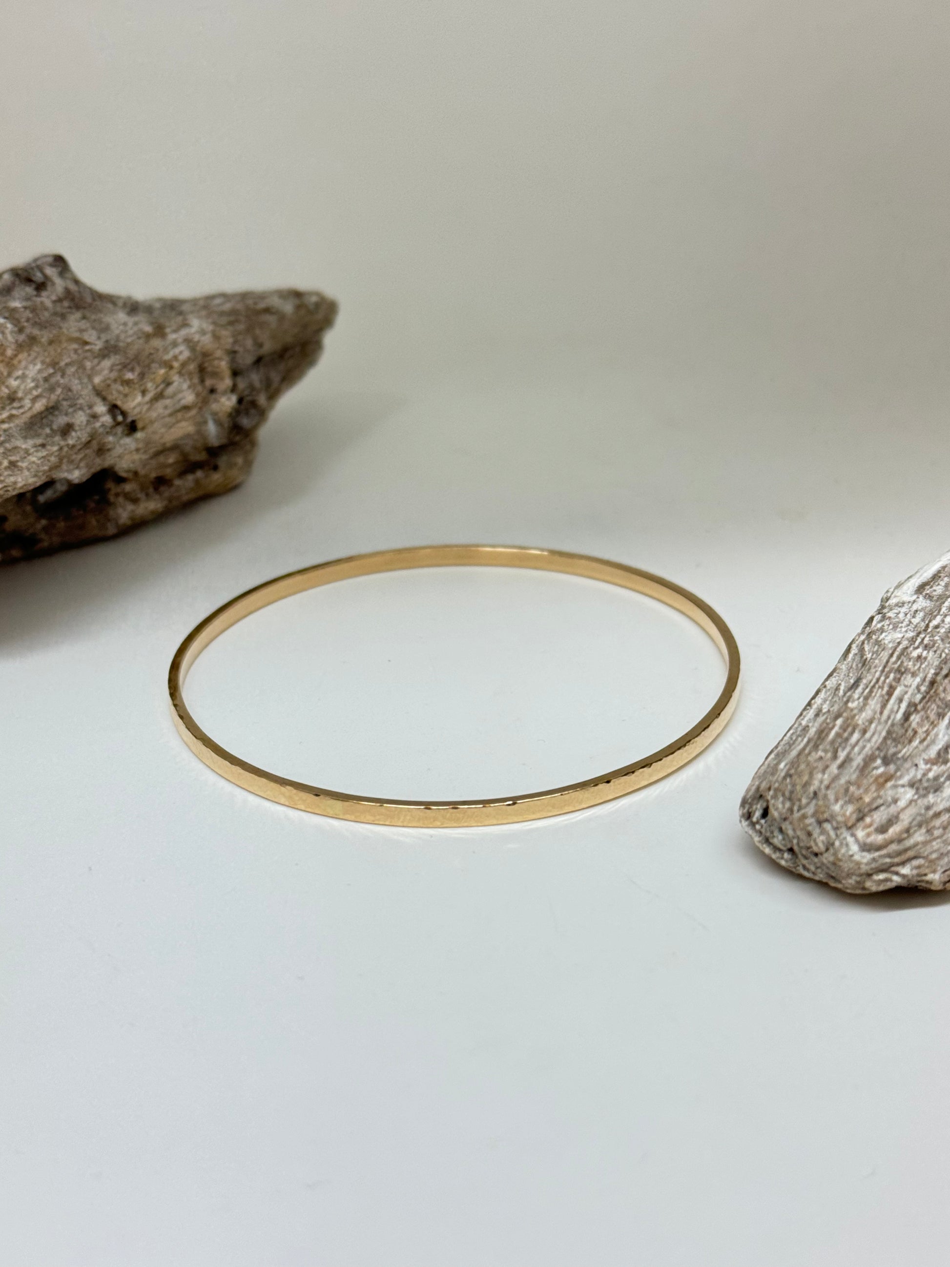 Bracelet Bangle Martelé Or 14 carats W Jewellery Bracelet Or Martelé