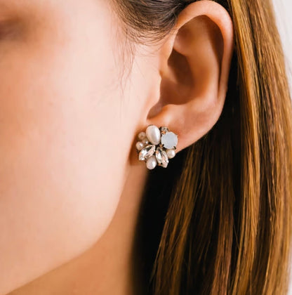 Boucles d'oreilles Shirley stud de Vancouver, Lovers Tempo dessinée à Vancouver 1SU23010-WHT