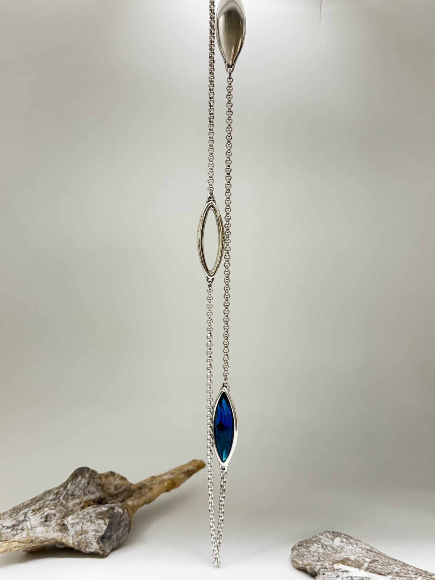Le collier Lotus Fabriqué par des Artisans d'Espagne Ciclon 264807-07