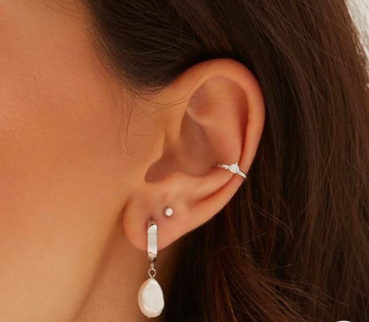 Grace Hoops produite à Montréal Twenty Compass Grace Hoops