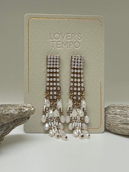 <p>Boucles Carraway drop de Vancouver, dessinée à Vancouver Lovers Tempo 1SU23014-WHT</p> <p>&nbsp;</p> 