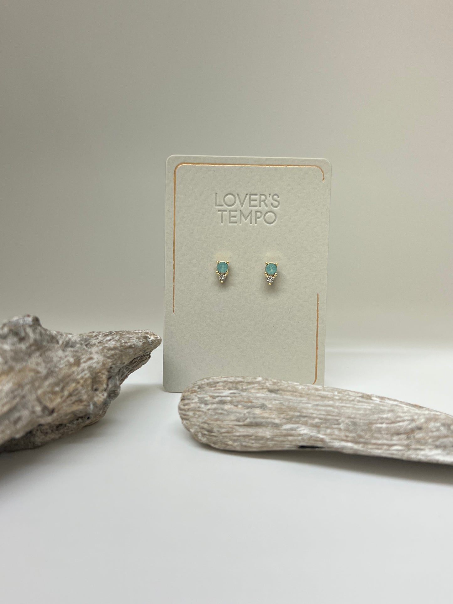 Boucles d'Oreilles Opale 15mm de Vancouver, dessinée à Vancouver 1SP18018-mnt Lovers Tempo   
