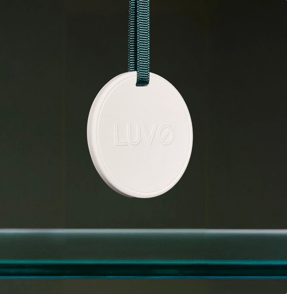 LUVO Médaillon en porcelaine parfumé à la rose Sweet Bruer et à la cardamome
