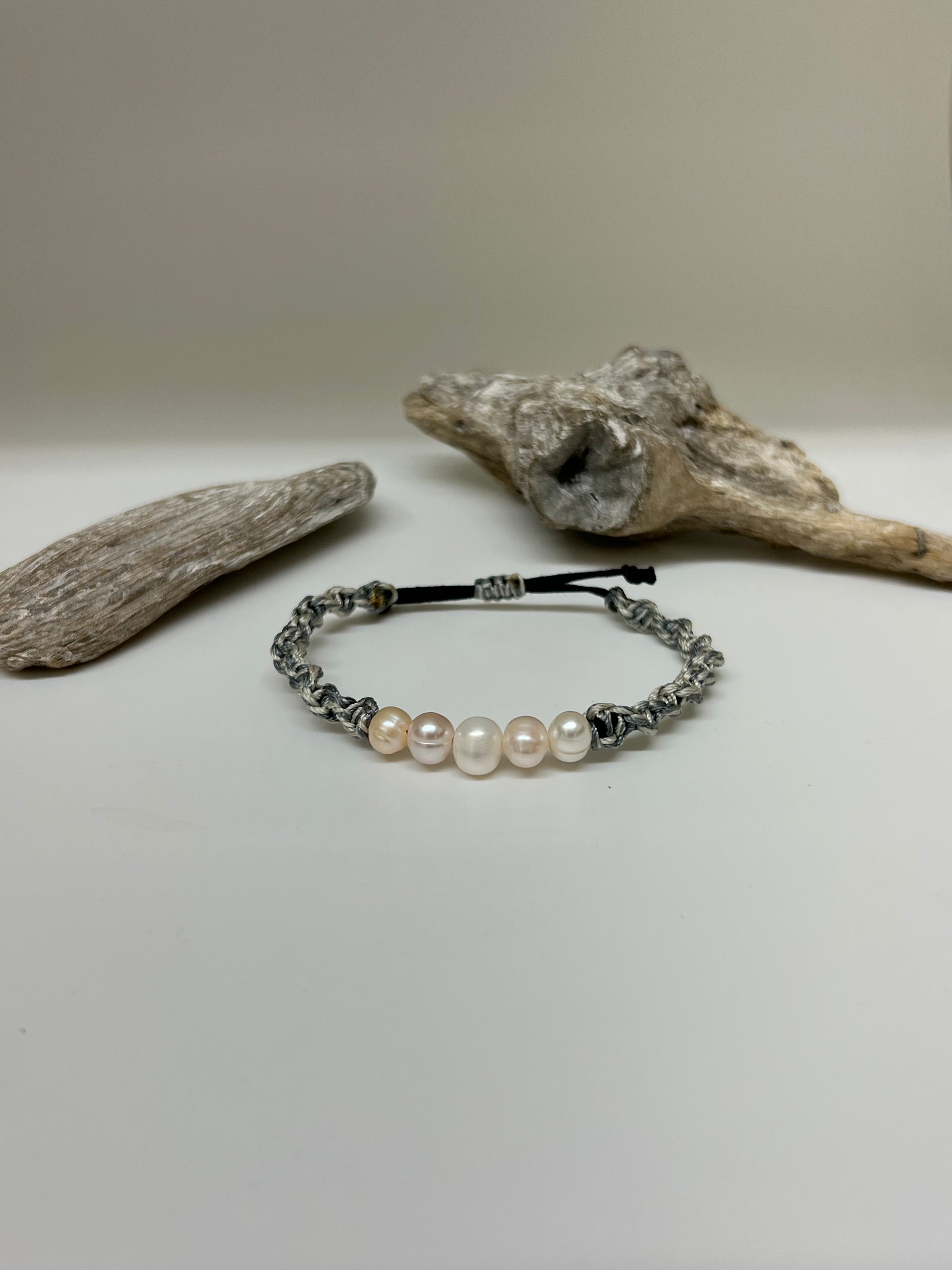 Bracelet Perle baroque,  Fait à Montréal Anne-Marie Bouchard Perle d'eau douce