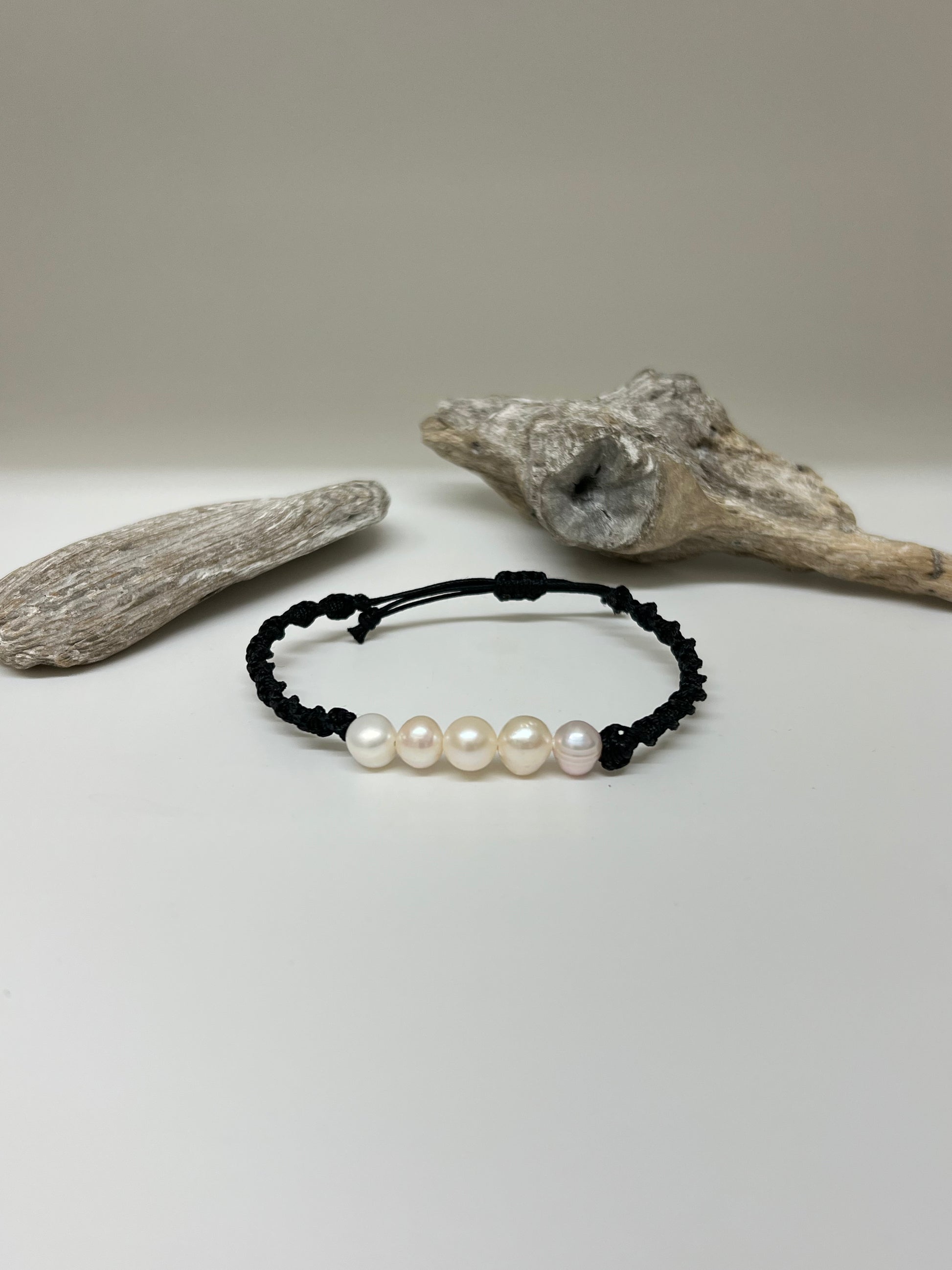 Bracelet Perle baroque,  Fait à Montréal Anne-Marie Bouchard Perle d'eau douce