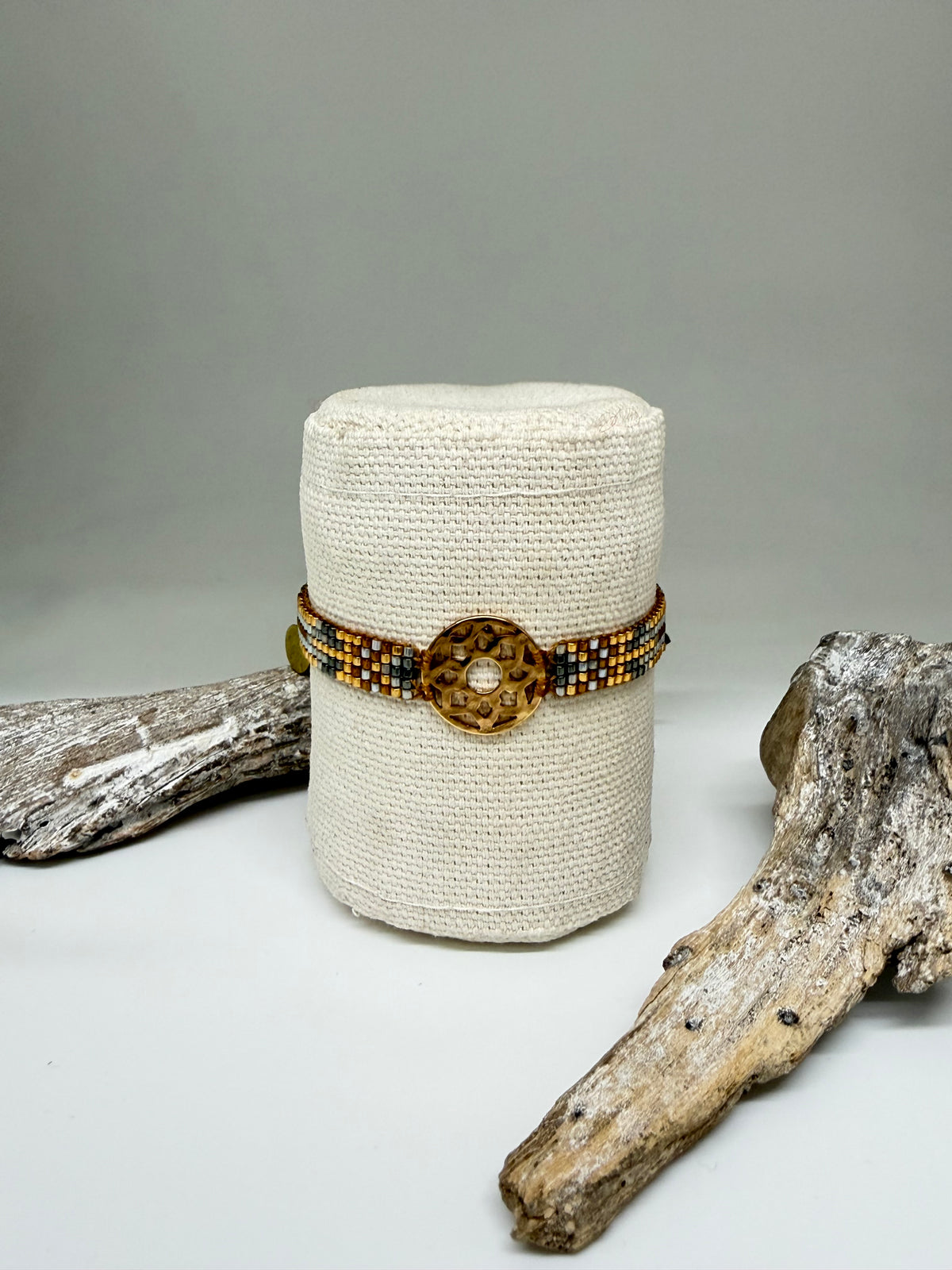 Mishky Bracelet Artisanal Mini Sol Perles Japonaise Miyuki Mishky Fait en Colombie Bracelet Artisanal 112-4940