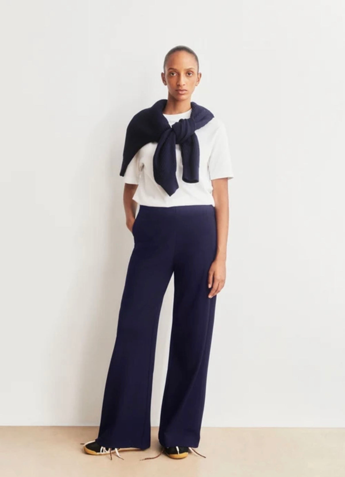 Pantalon basique en jersey à jambes larges Armed Angel Armed Angel