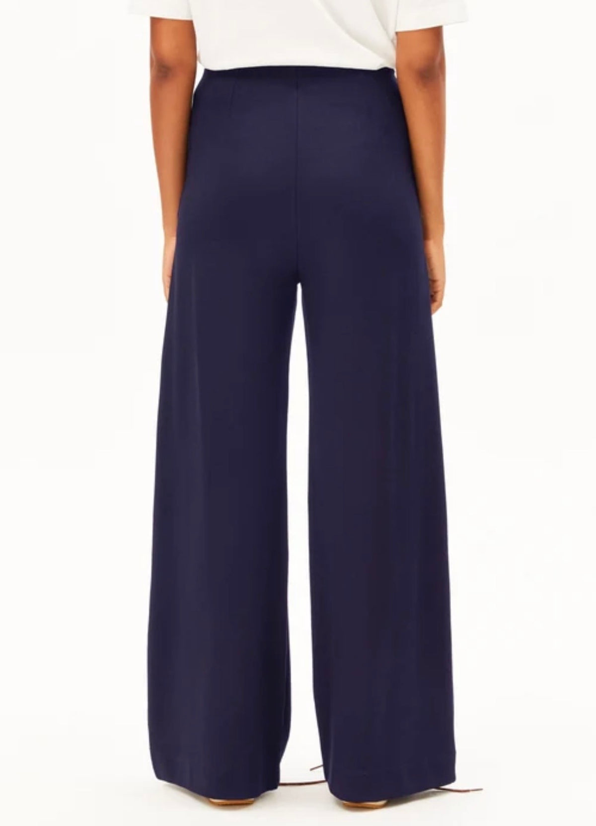 Pantalon basique en jersey à jambes larges Armed Angel Armed Angel