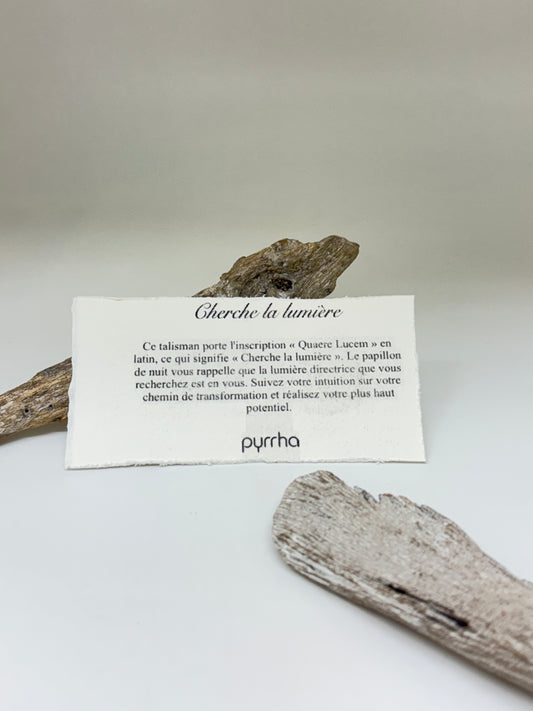 Cherche la lumière  Pyrrha Fait mains au Canada