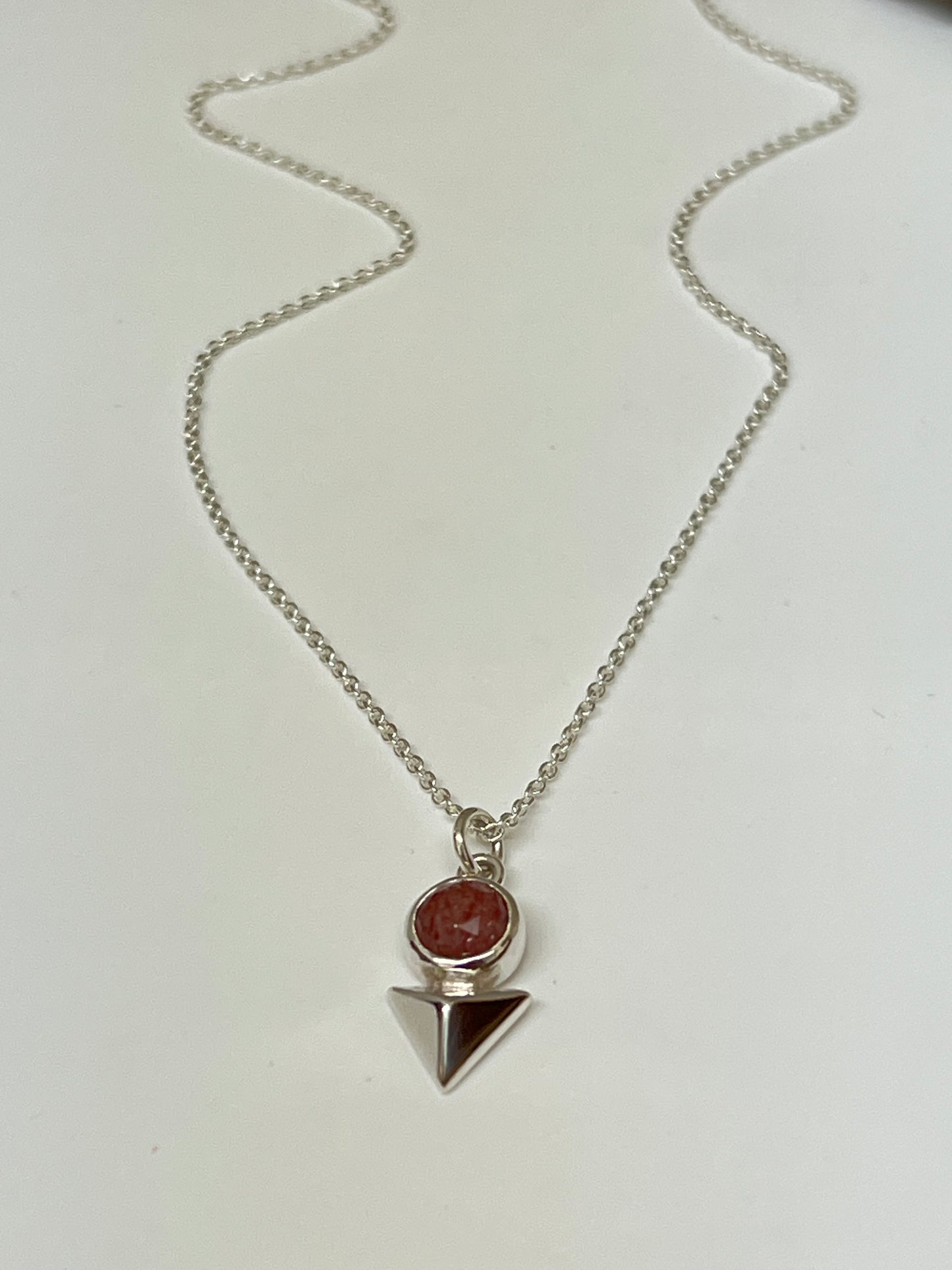 Collier Essor Argent et Quartz rose Fait main à Montréal Fait main à Montréal Véronique Roy