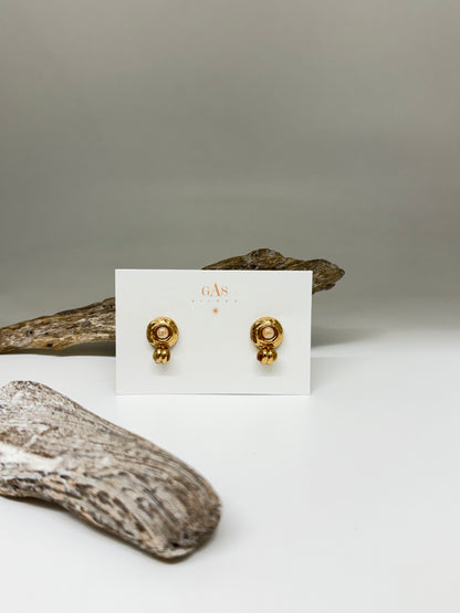 Boucles d'oreilles Puces Amarante perle mini Bijoux Produite à Marseille Gas bijoux Puces Amarante perle mini