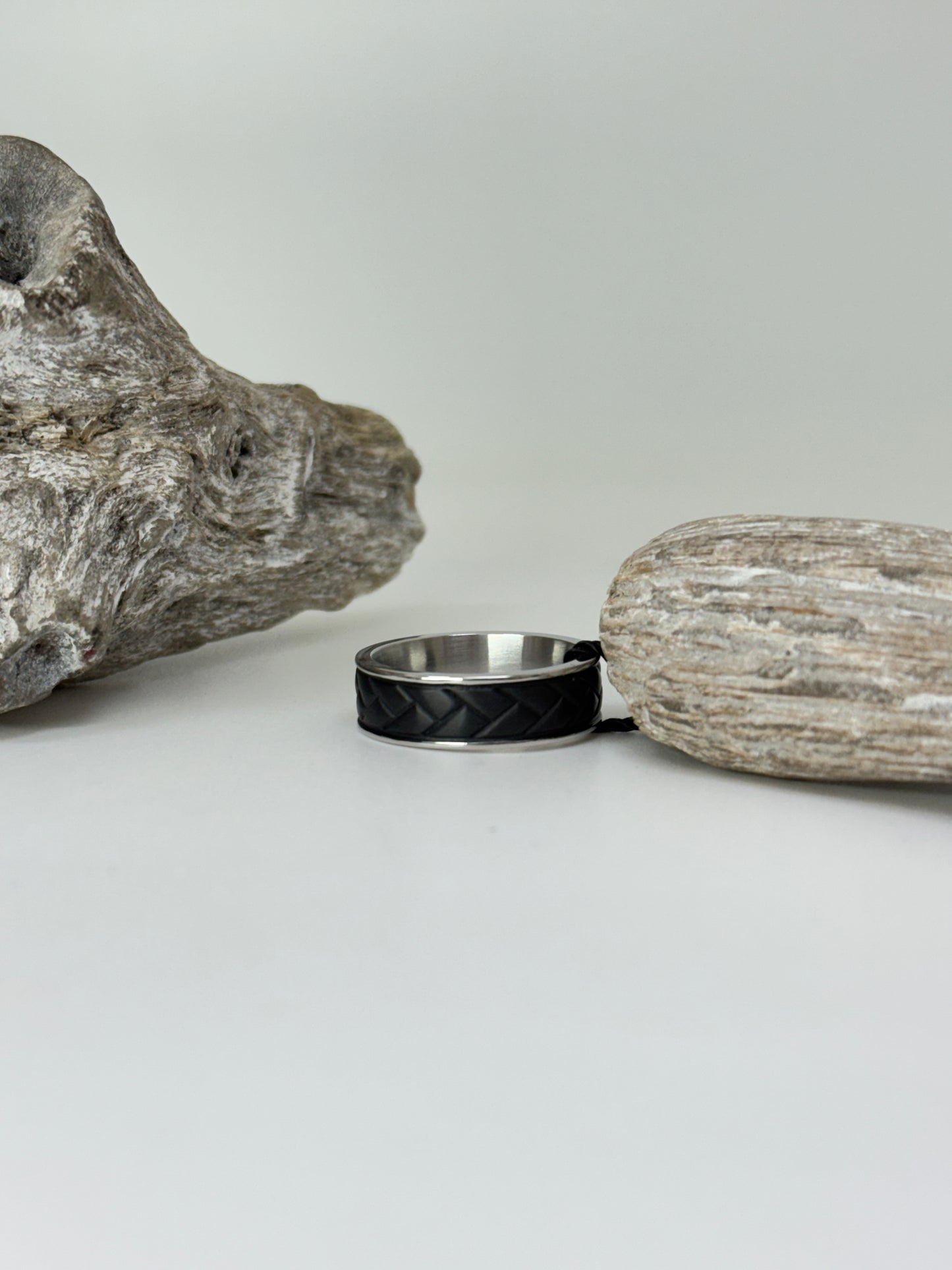 Bague en Acier inoxydable Noir, dessinée par Arz Steel Montréal AS-R140BK