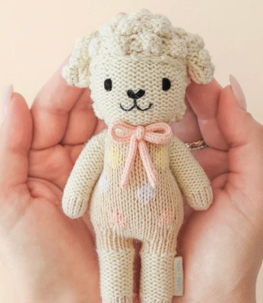 Lucy the lamb Cuddle + Kind Bébé mouton Lucy TINYBUNHRY4