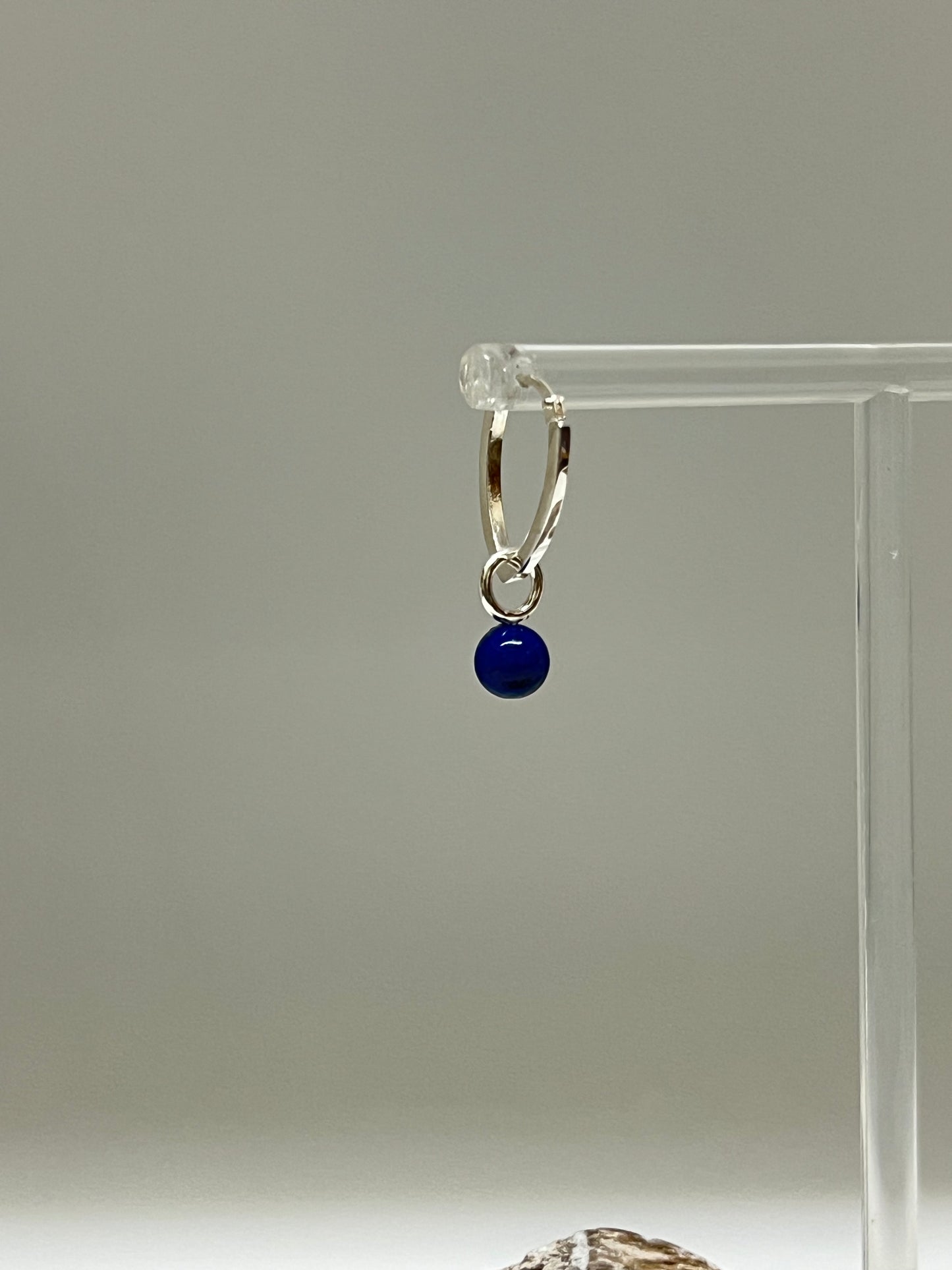 Bonita - Boucles d’oreilles anneaux avec Lapis-Lazuli Fait main à Montréal Véronique Roy