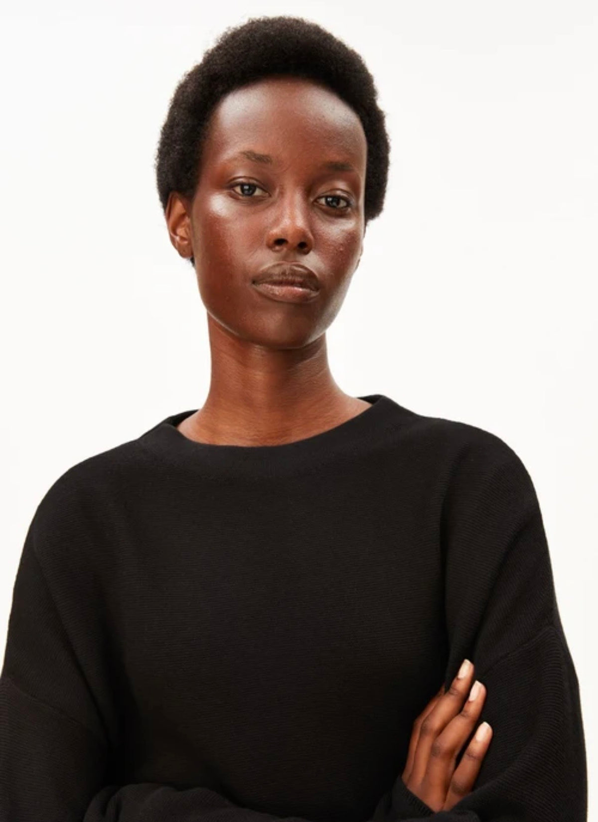 MERINAA PULL EN MAILLE Noir Armed Angel Merinaa pull cotton biologique Merinaa noir