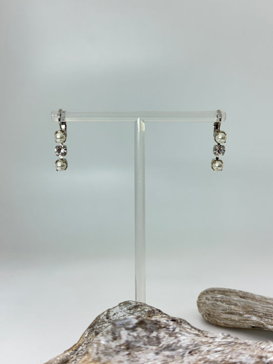 Boucles en laiton plaqué argent rhodiomé avec Cristal de Swarovski Mariana e-1425/1139