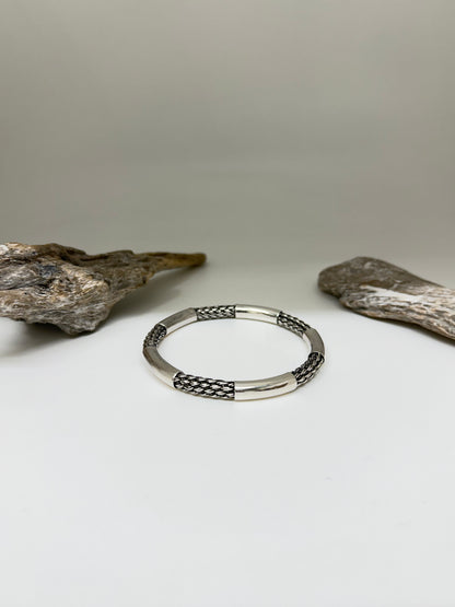 Bracelet Artisanal Bangle Argent 925 et or Fait par des Artisans de l’Indonésie Bracelet Artisanal Bangle&nbsp;