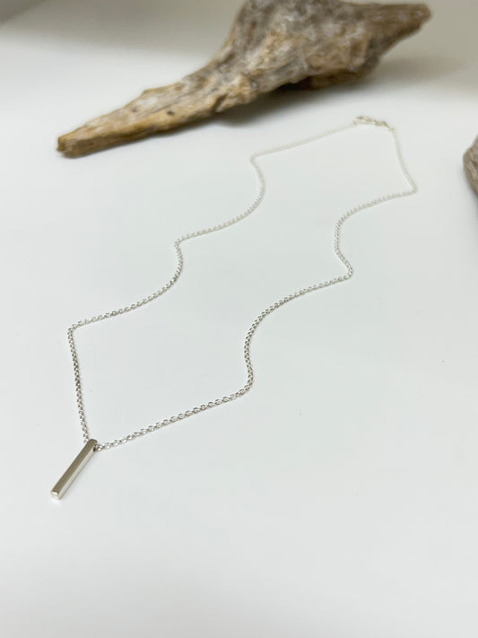 Collier Barre verticale // Argent argent Fait main à Montréal Maksym Joaillerie COLBAR