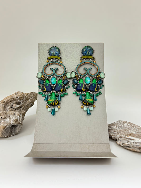 Chandelier Meadow Set, Linnea Earrings AyalaBar Cristaux/Métaux antiques/Verre fabriquée au Moyen-Orient R2230