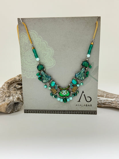 Collier vert artisanal Meadow Set, Silas AyalaBar fabriquée au Moyen Orient R3566
