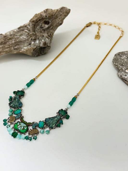 Collier vert artisanal Meadow Set, Silas AyalaBar fabriquée au Moyen Orient R3566