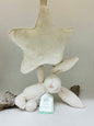 Musical Lapin Timide dessinée à Londres  Jellycat Londres mp4c