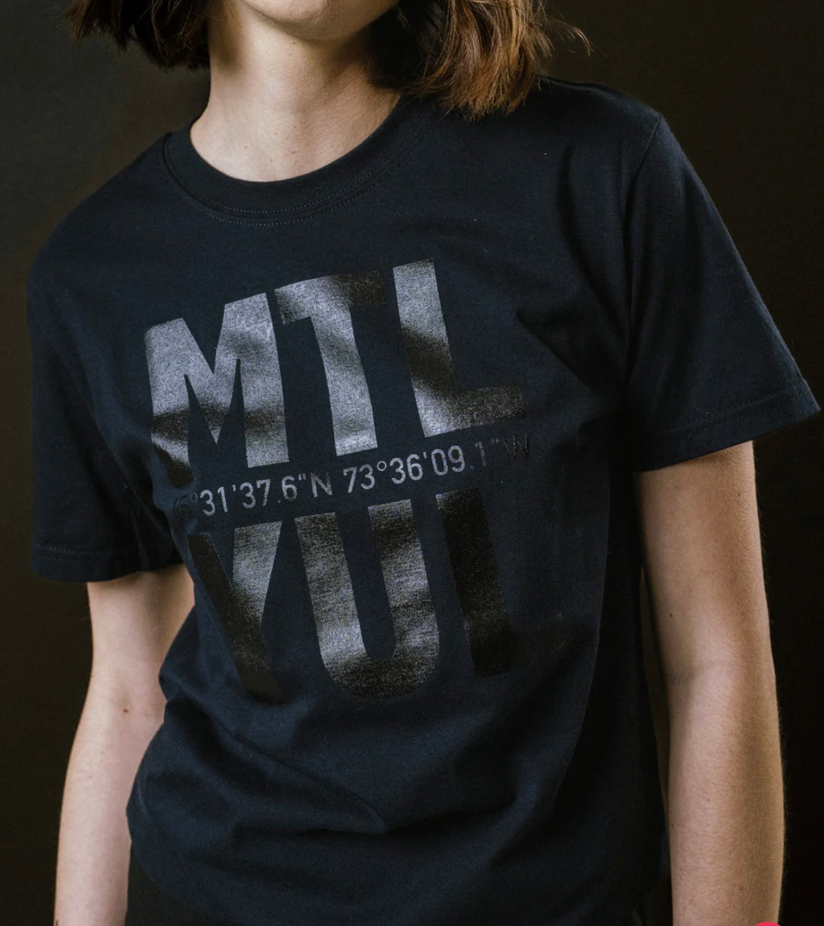 T-SHIRT - MTL/YUL x C'est beau&nbsp; 100%coton biologique BODYBAG BY JUDE T-SHIRT - MTL/YUL&nbsp;