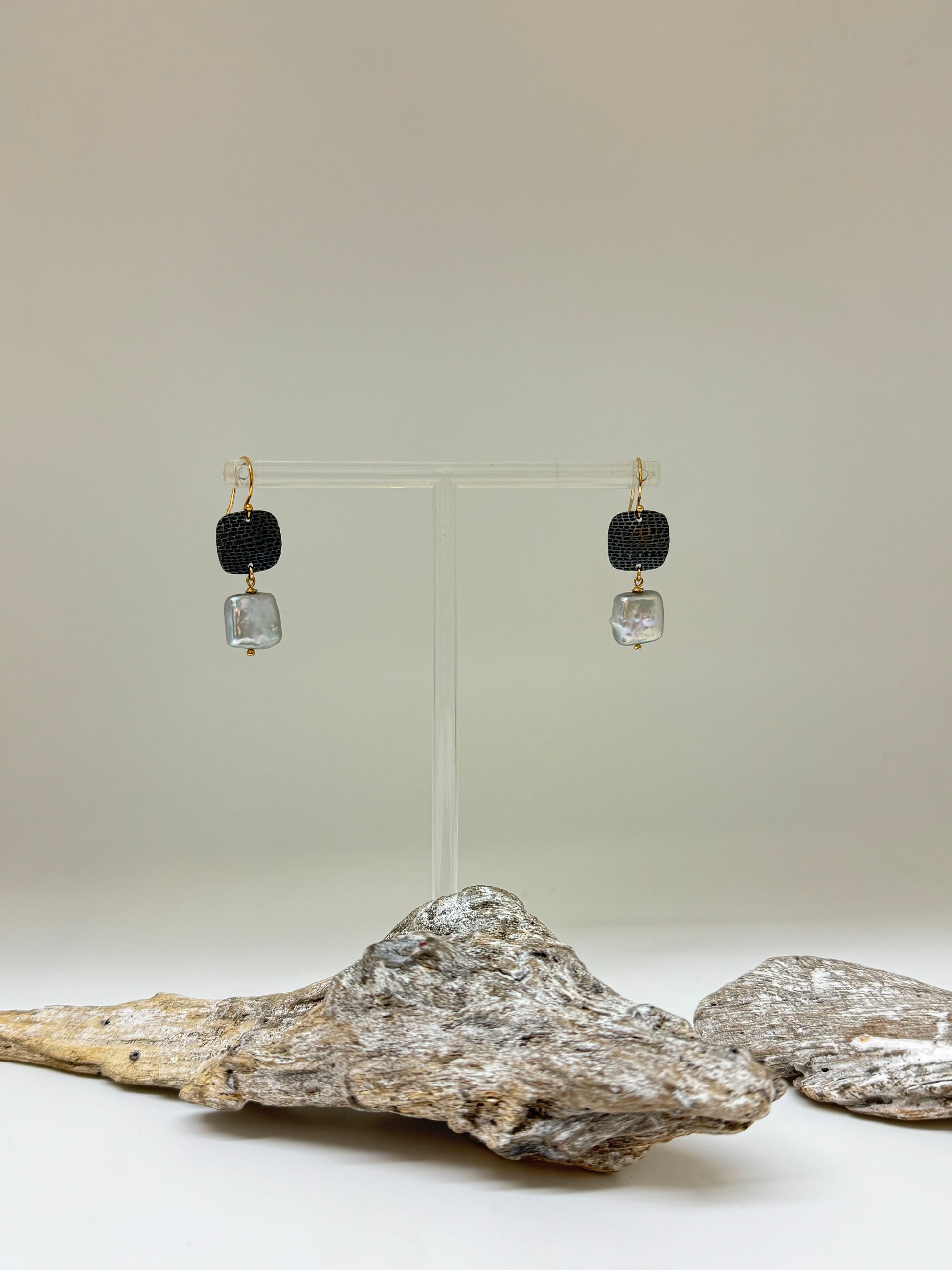 Boucles Perle baroque carré Argent 925 et Or fait main en Ontario Air & Earth Design Perle