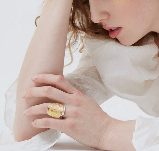 Bague Acera Argent et Or Fait mains à Montréal Isabelle Kapsaskis Bague Acera Argent et Or