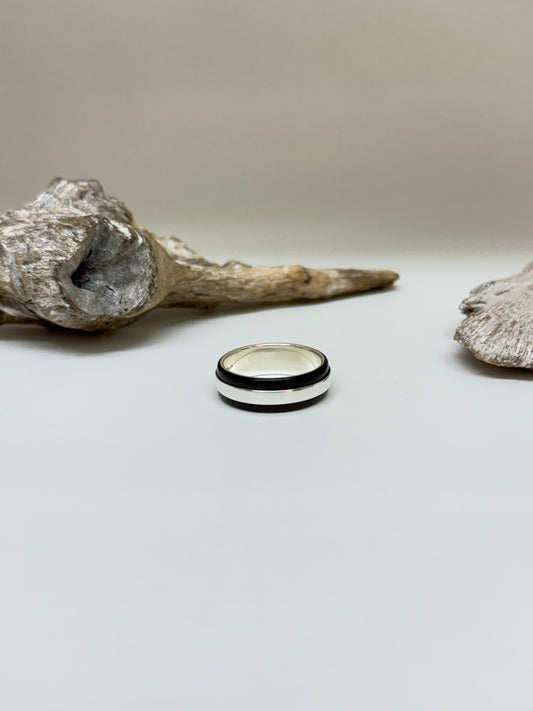 Bague B12 8mm Bois et Argent 925 Fait à Kamouraska Pierre Brouillette bijoux BA12