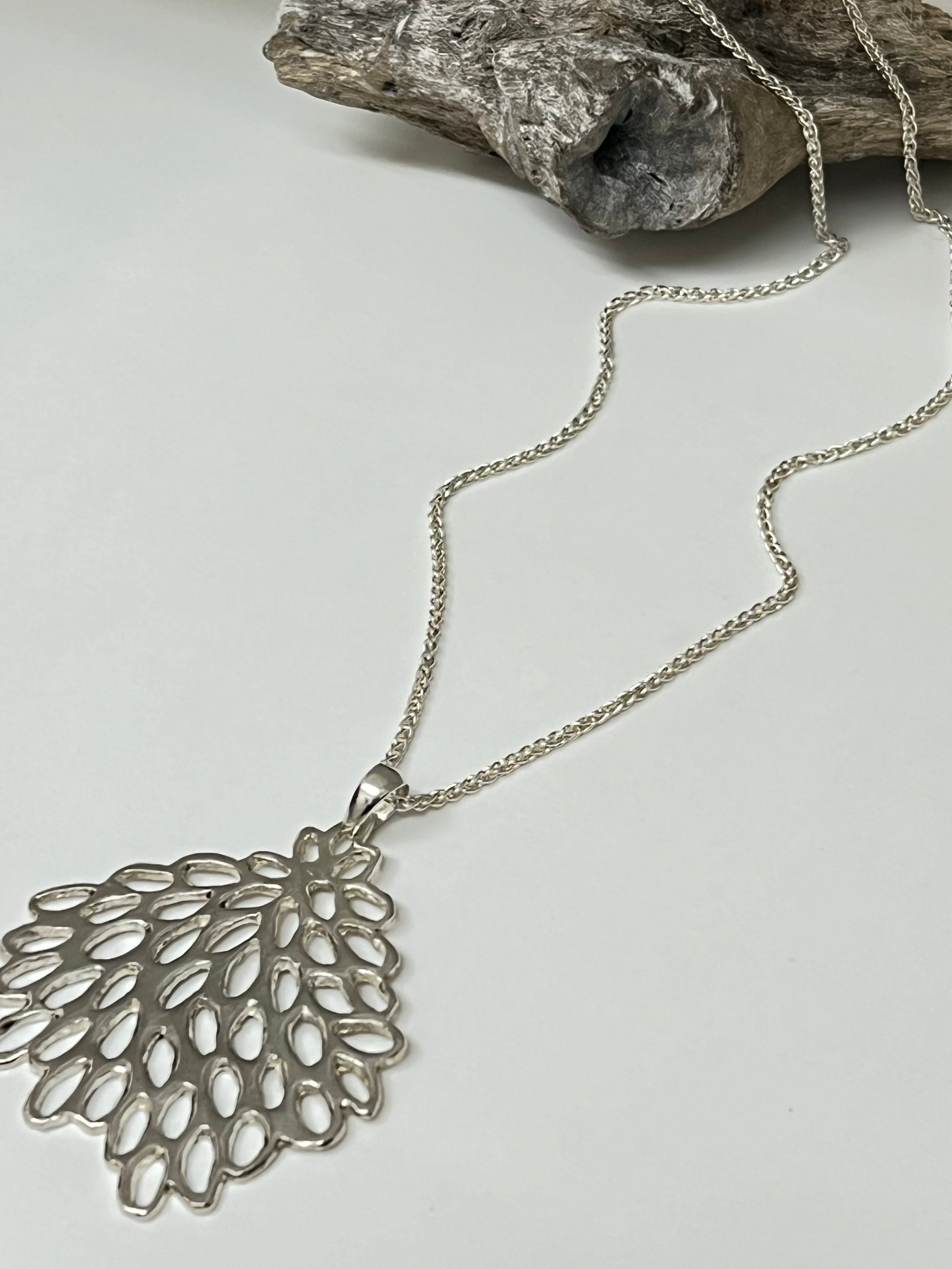 Pendentif Fleur de Mer Argent 925 Fait main à Montréal Nicole Gauvin p-273