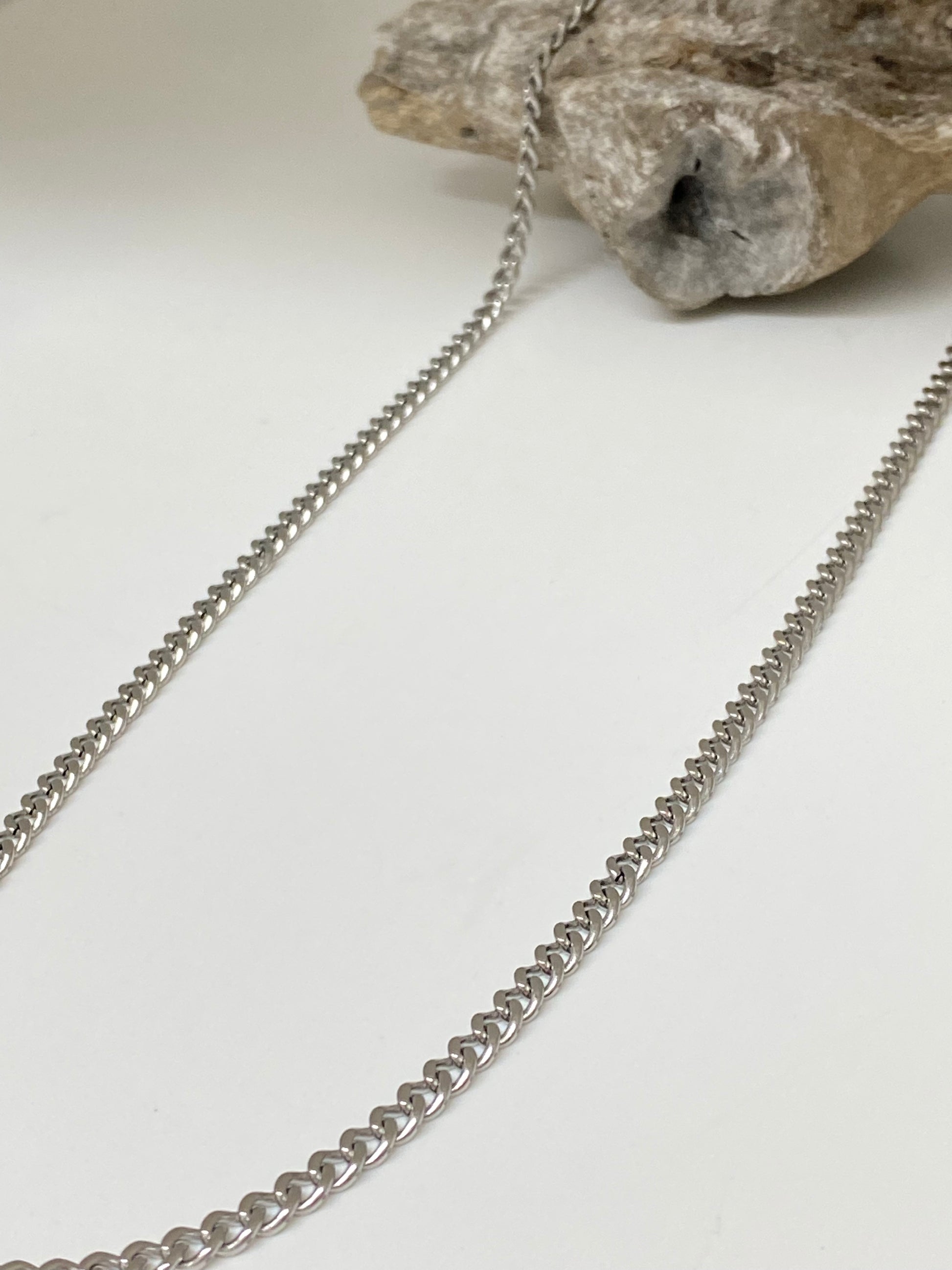  Chaine en Acier Curb dessinée à Montréal par les Artisans de Arz Steel SSN112W