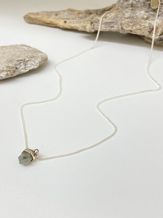 Collier Argent Labradorite Dessiné à Vancouver