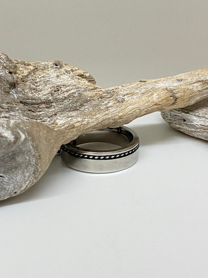 Bague en Acier inoxydable, dessinée par Arz Steel Montréal