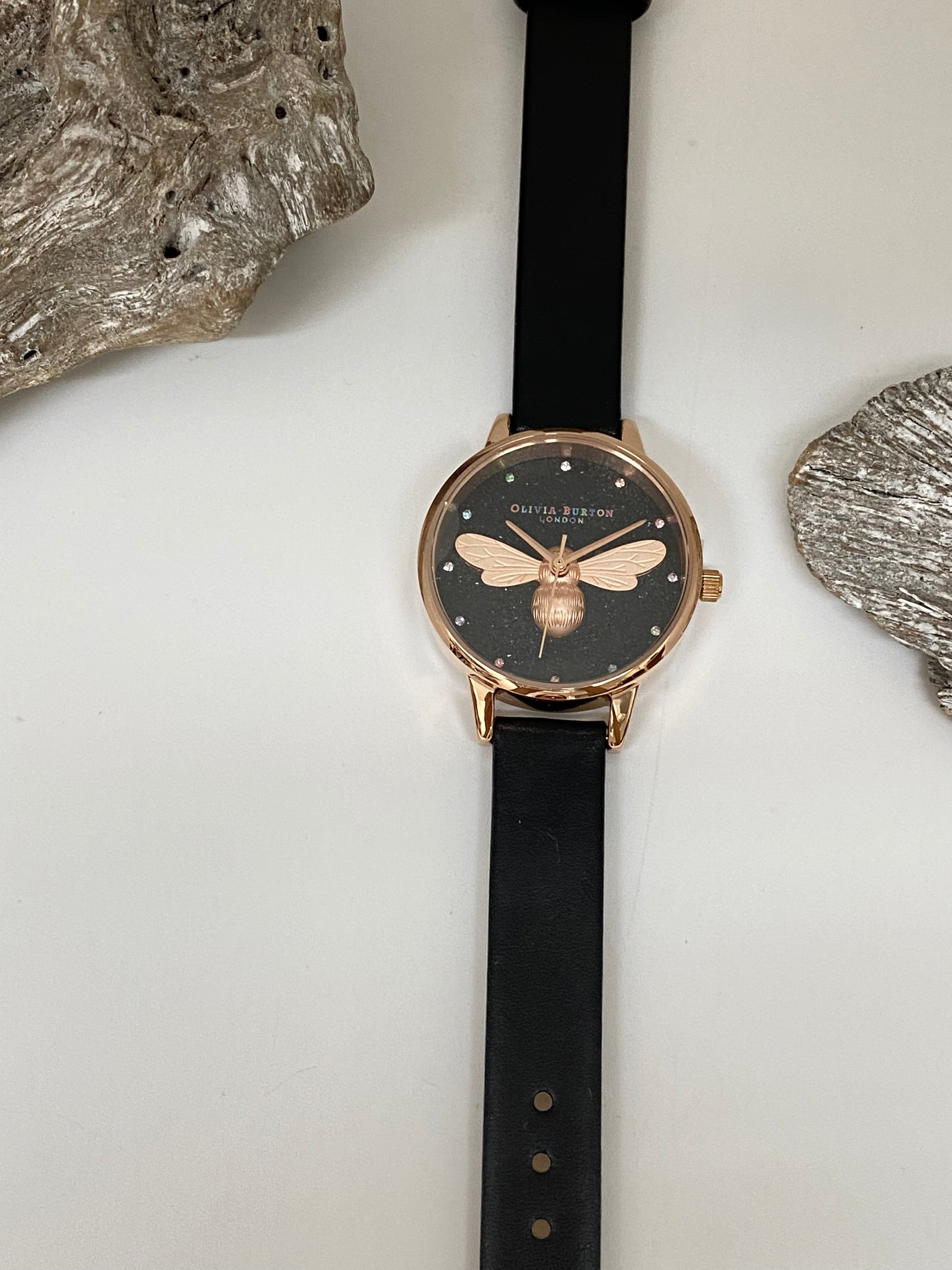 Montre  Lucky bee 28 mm Dessiné à Londres Olivia Burton OB16FB13