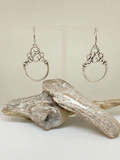 Boucles d'oreille Zamac dessinée à Montréal Sazzu ME5012  