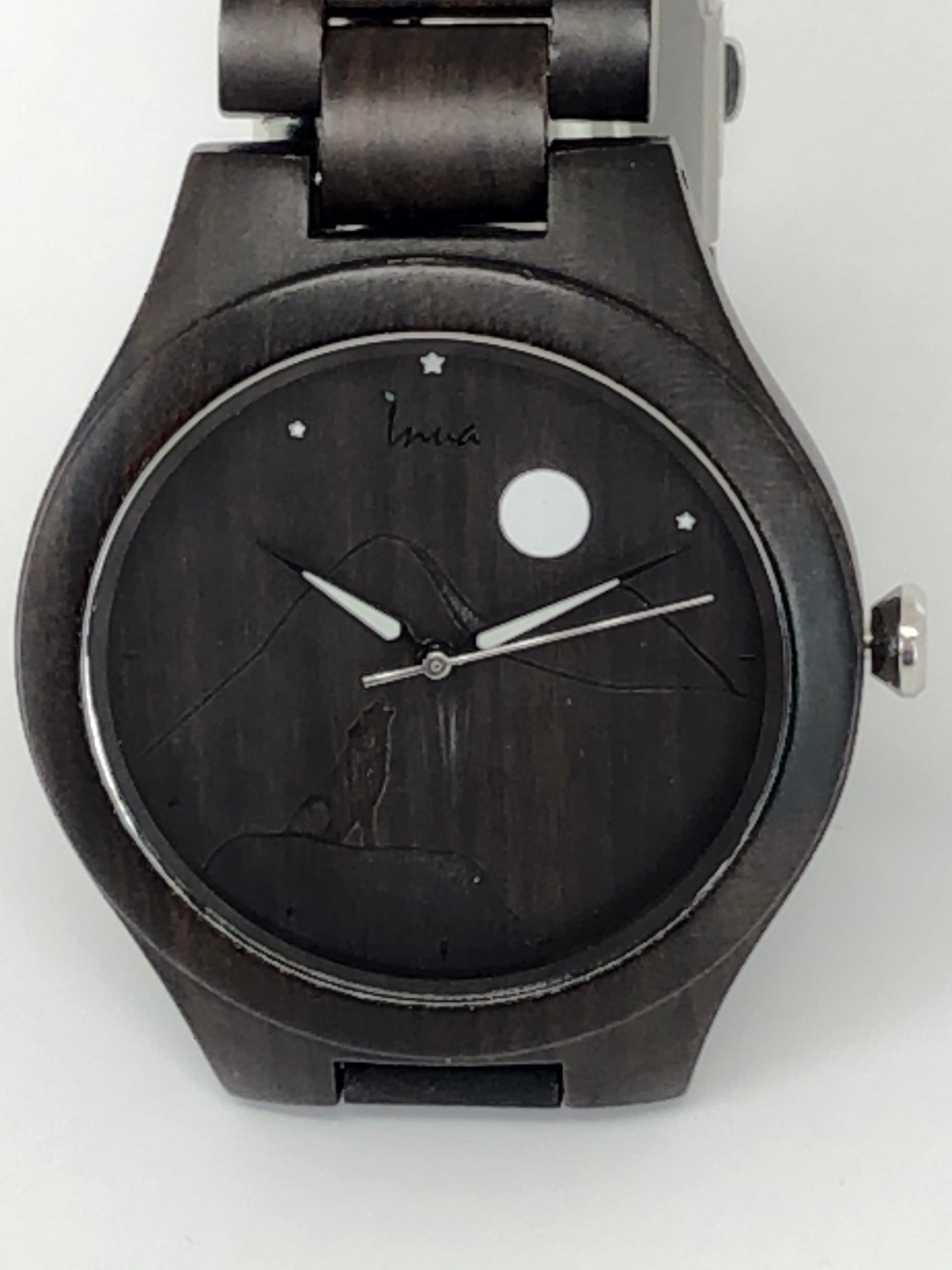 Montre Wolf at Night en Bois Dessinée au Québec Inua