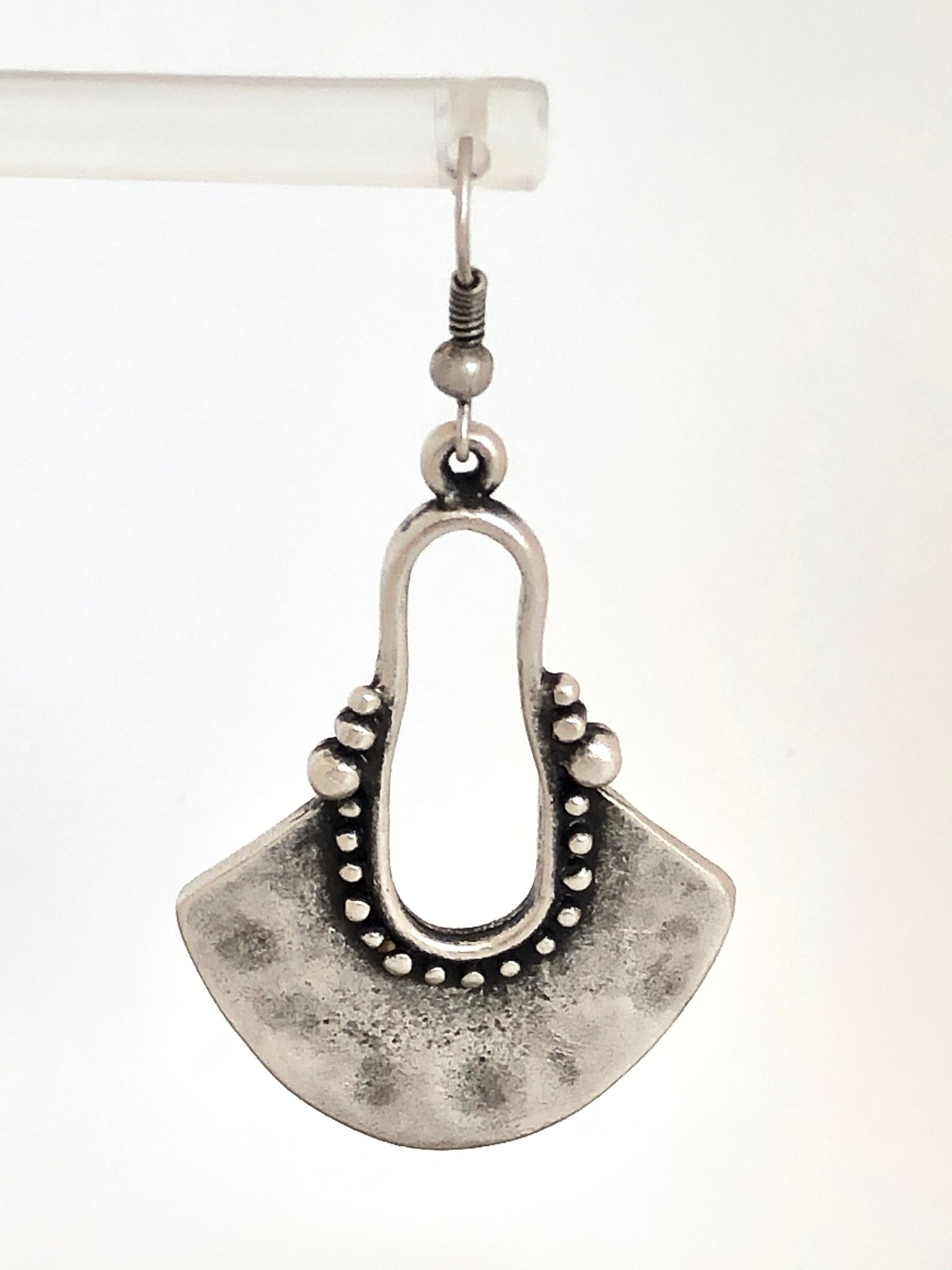 Boucles d'oreille Zamac dessinée à Montréal Sazzu ME5722 