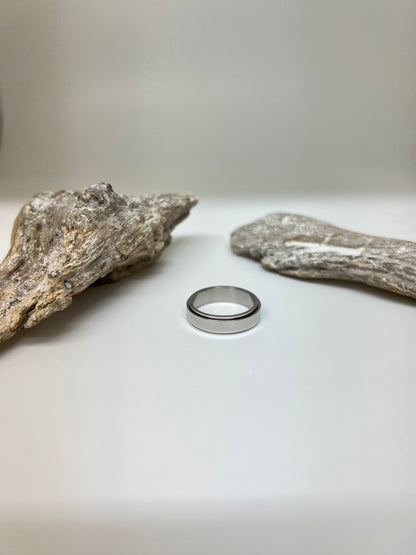 Bague en Acier inoxydable, dessinée par Créatival Montréal Sérénité Créatival