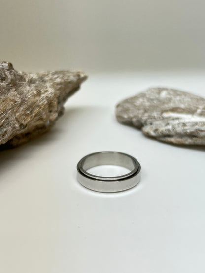 Bague en Acier inoxydable, dessinée par Créatival Montréal Sérénité Créatival