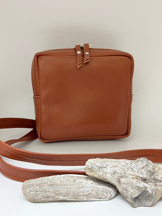 Mini sac bandoulière en cuir Woolfell Fait main à Montréal