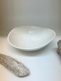 Bol à soupe bord de vague Porcelaine Trudy Crane Tournée à la main à Montréal Looks like white 