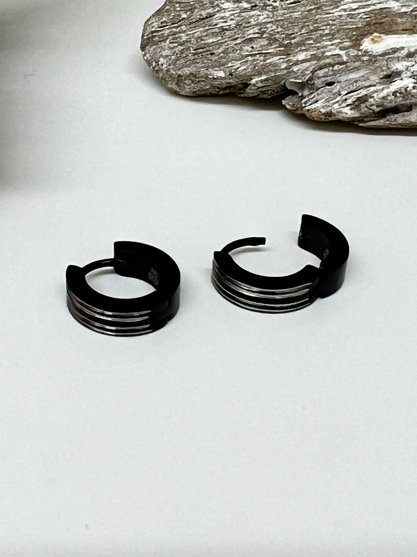 Boucles d'oreilles en Acier inoxydable, dessinée par Arz Steel Montréal SSE180 