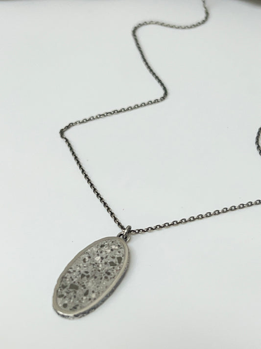 Collier Argent 925 et Béton résine Fait à Montréal NJ05G CATRIE 